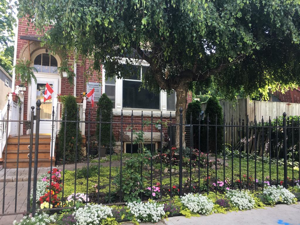 Toronto Garden Inn Exteriör bild